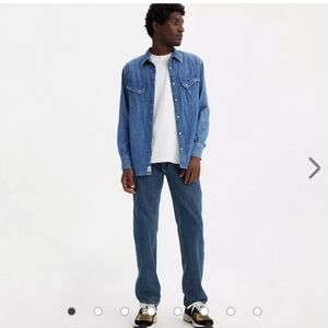 LEVI'S 550 RELAXED FIT STRAIGHT LEG  SIZE 32